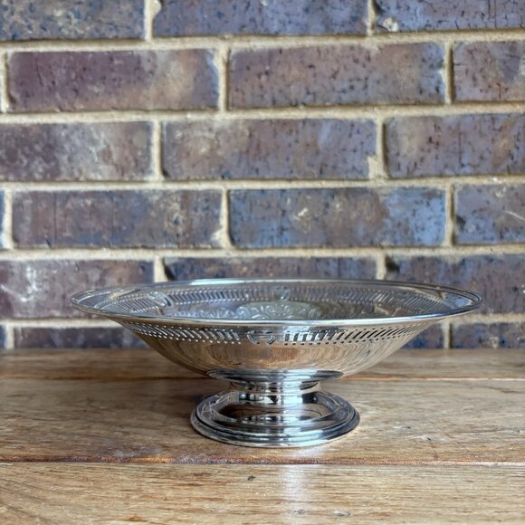 VTG Barker Brothers England Silver Plate Round Footed Reticulated Bowl Ornate - Picture 1 of 10